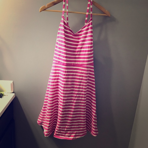 Old Navy Dresses & Skirts - Pink/white stripe dress! Cross-back. Size large 🌸